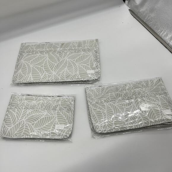 Periea Set of 3 Purse Organizers with Gift Bags Grey Leaves - Picture 4 of 10